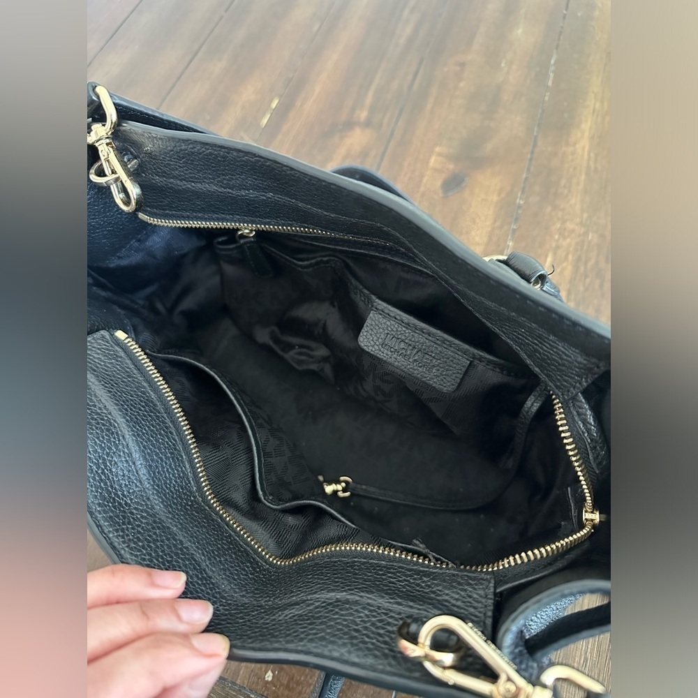 Michael Kors satchel bag - Picture 8 of 14